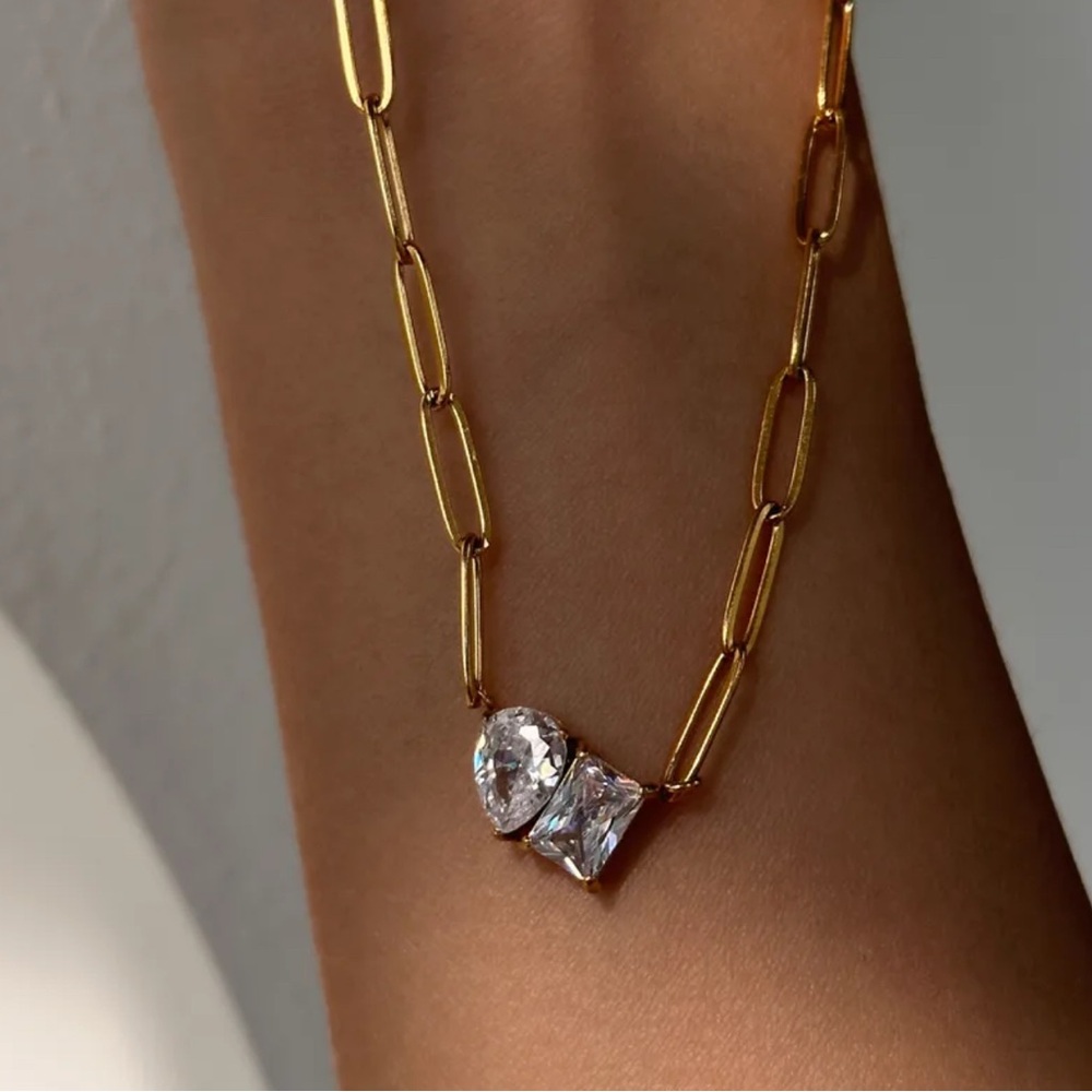 Toi Et Moi Gold Chain Necklace with Clear Stones